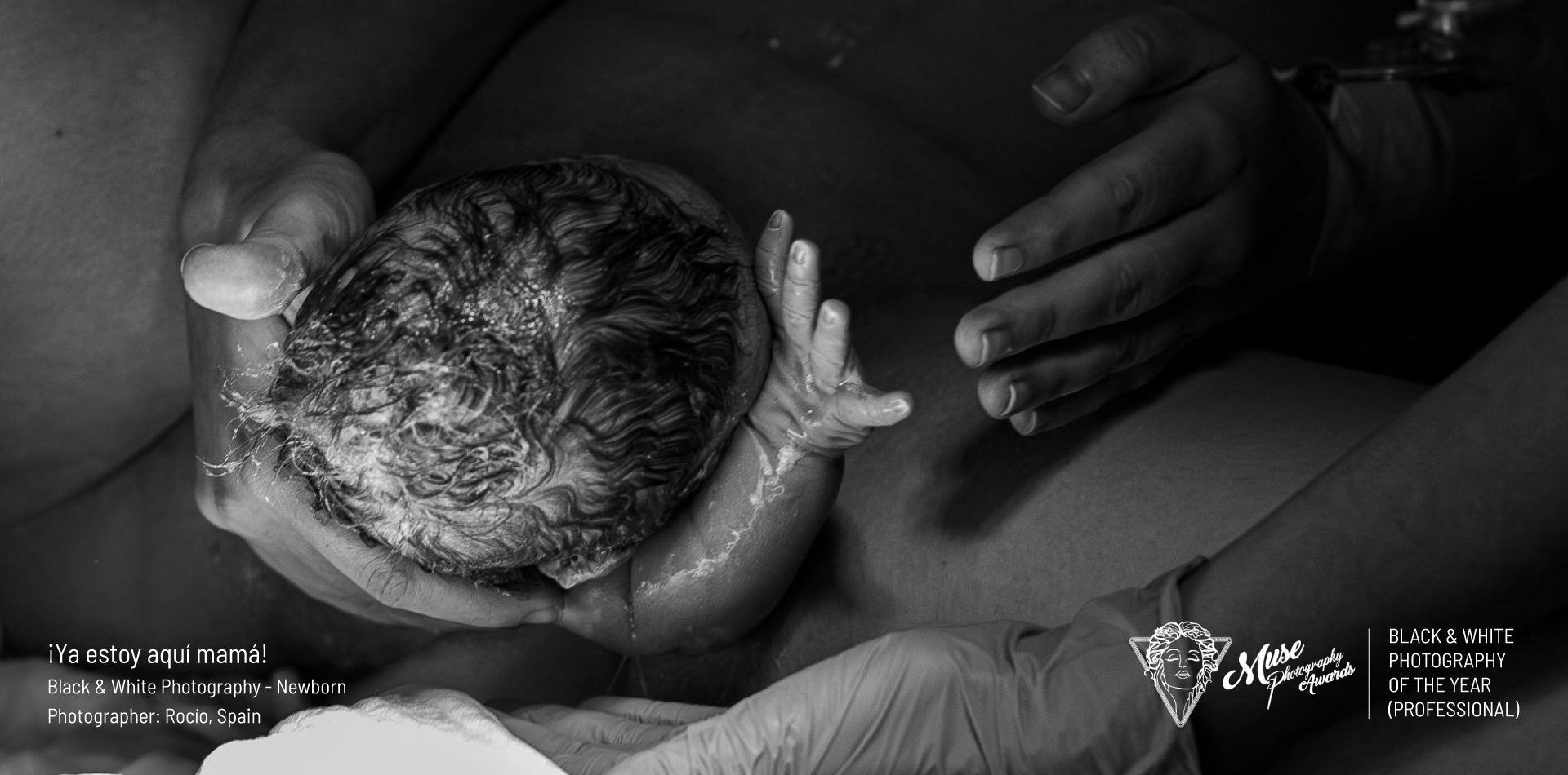 2025 MUSE Black & White Photography of the Year (Professional)- ¡Ya estoy aquí mamá!