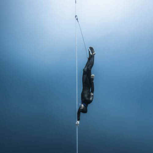 MUSE Photography Awards Gold Winner - Beneath the surface of competitive freediving by Kohei Ueno Photography