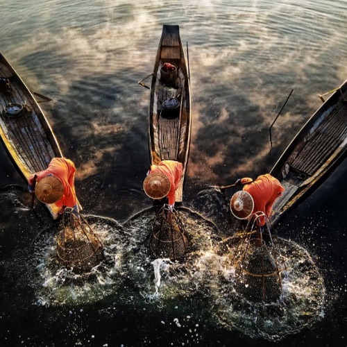 MUSE Photography Awards Category Winners of the Year Winner - Fishermen by Aung Chan Thar