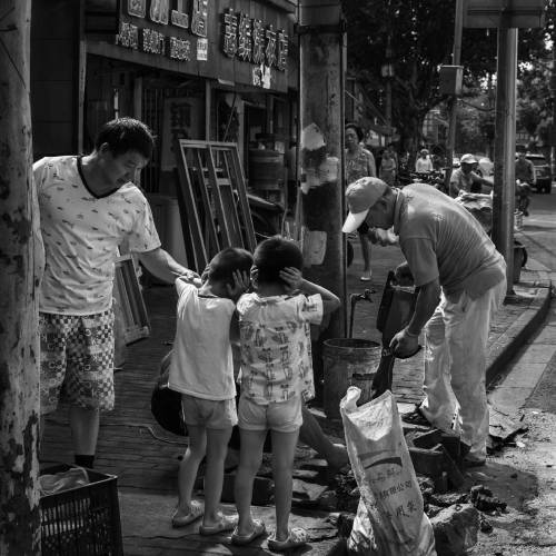 MUSE Photography Awards Silver Winner - Shanghai Street Works by Andrew Paranavitana