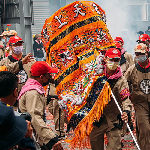 MUSE Photography Awards Gold Winner - The Dajia Mazu Pilgrimage by Hung-Hsiang Tang