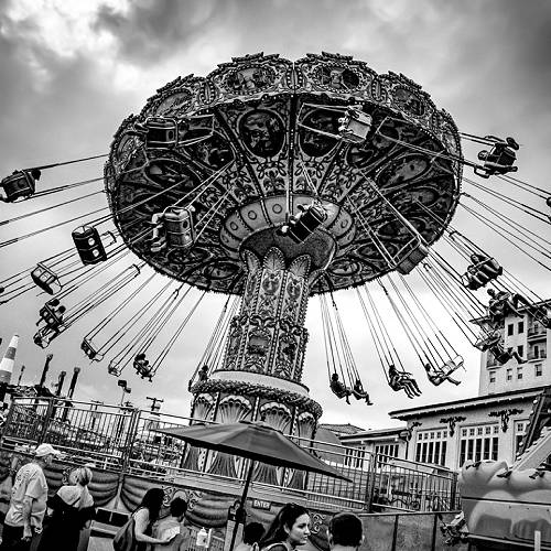 MUSE Photography Awards Gold Winner - Swing Ride by Allan Syphers