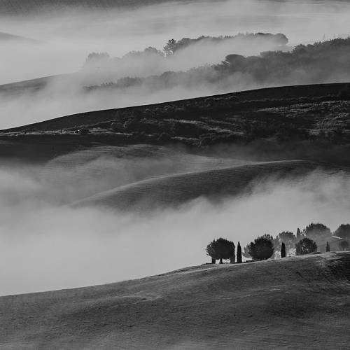 Award-winning photograph Misty Valleys by Bob Kinkle, 2026 MUSE Photography Awards Gold Winner