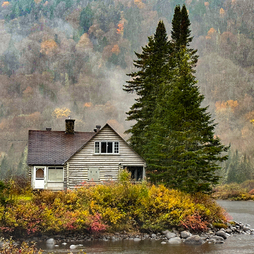MUSE Photography Awards Gold Winner - Autumn Cabin by Ashleigh Beckmann