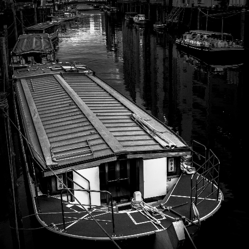 MUSE Photography Awards Gold Winner - Yakatabune: A Floating Legacy by Kenichiro Tsukada