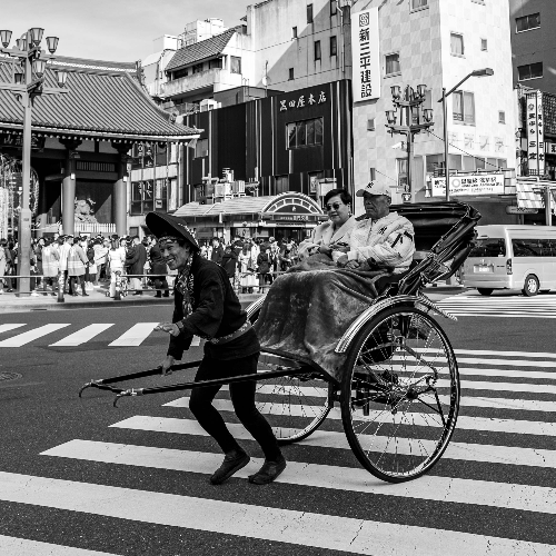 MUSE Photography Awards Gold Winner - World pilgrim of Sensoji Temple by Jia-siou Wu