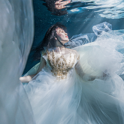 2026 MUSE Photography Winner - Queen Beneath Silence by RINTARO UKON