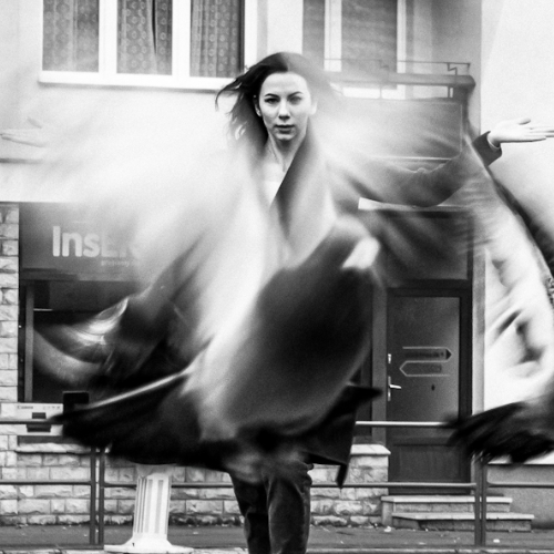 Award-winning photograph Ściganie gołębi by Patrycja Firkowska, 2026 MUSE Photography Awards Gold Winner