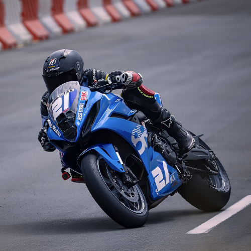 Award-winning photograph Hunting The Apex by Riley Daken, 2026 MUSE Photography Awards Gold Winner